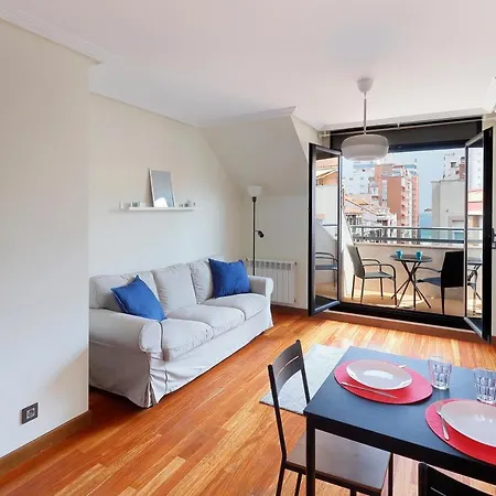 Atico Con Terraza, Vistas Al Mar Y Parking En Playa De S Lorenzo Apartment Gijon