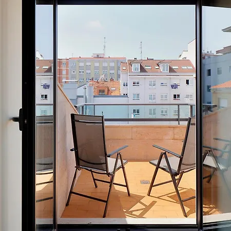 Atico Con Terraza Y Vistas Al Mar En Playa De San Lorenzo Gijón
