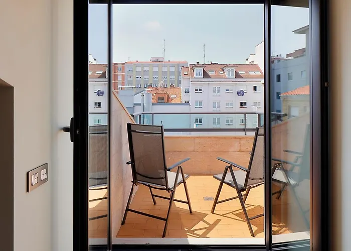 Atico Con Terraza, Vistas Al Mar Y Parking En Playa De S Lorenzo Gijón