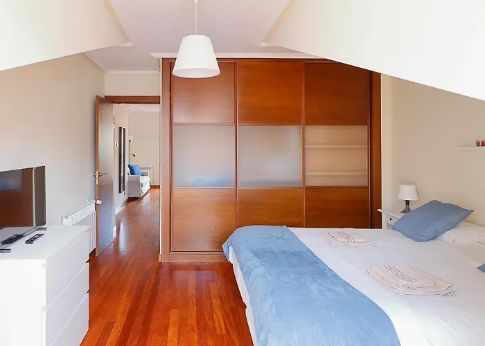 Apartamento ático Con Terraza, Vistas Al Mar Y Parking En Playa De S Lorenzo